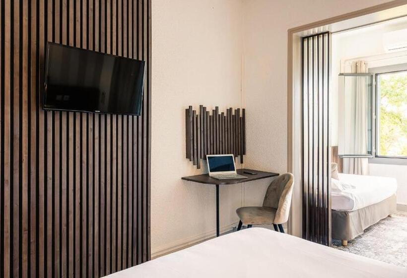 اتاق استاندارد سه نفره, Relais Amadourien