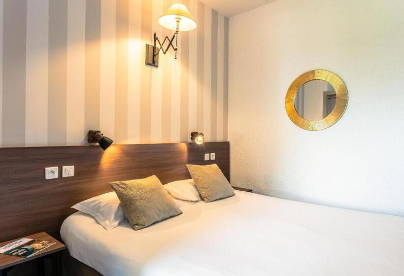 اتاق استاندارد سه نفره, Relais Amadourien