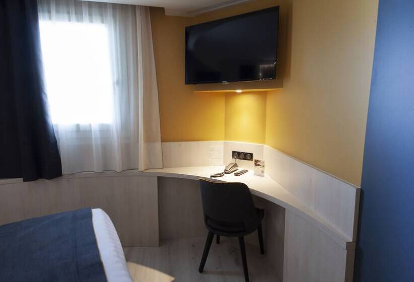 Номер Superior, Comfort Hotel Clermont Saint Jacques