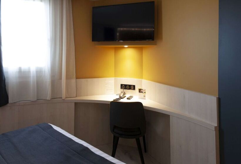 Номер Стандарт, Comfort Hotel Clermont Saint Jacques