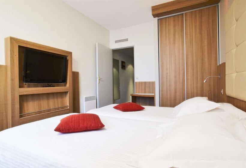 Номер Стандарт, Kyriad Hotel Tours Centre