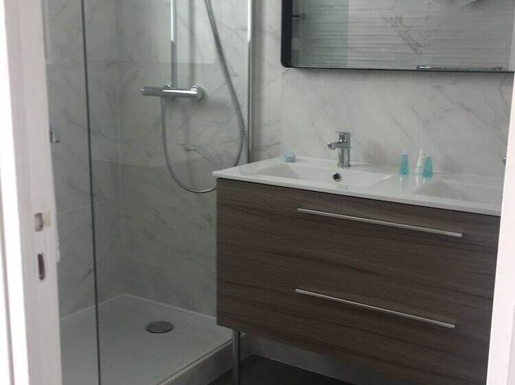 Номер Стандарт, Le Galion Hotel Et Restaurant Canet Plage   Logis