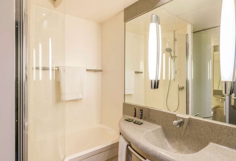 Классический Номер, Novotel Paris Creteil Le Lac