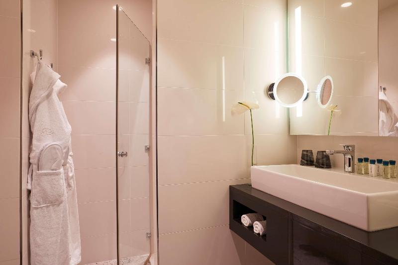 اتاق استاندارد یک نفره, Hôtel Parc Saint Séverin   Esprit De France