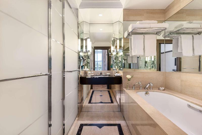 اتاق پرمیوم, Hyatt Paris Madeleine