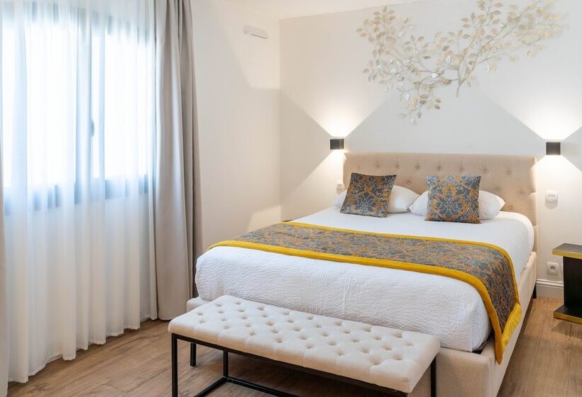 Номер Стандарт, Le Confidentiel Hôtel & Spa
