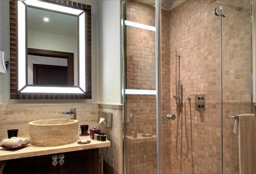 جناح جونيور مطلّ علي البحر, Tiara Miramar Beach Hotel & Spa