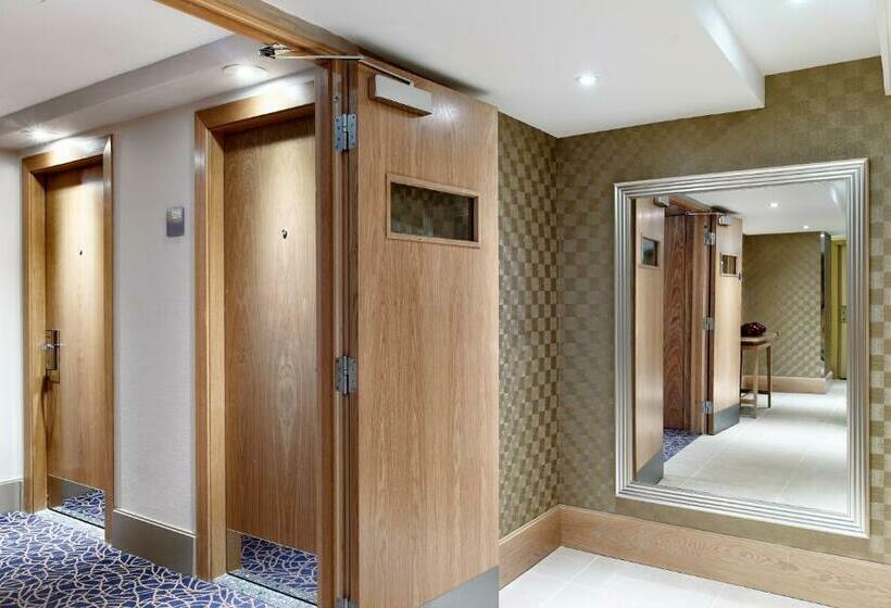 Полулюкс Кровать Кинг, Doubletree By Hilton  London  Victoria