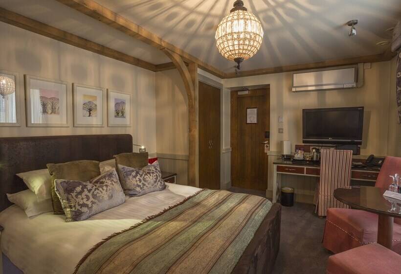 Номер Стандарт, The Farmhouse Hotel And Restaurant