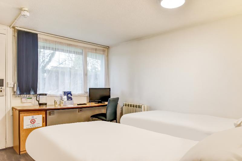 Номер Стандарт, The Hotel Rafiya, Redditch