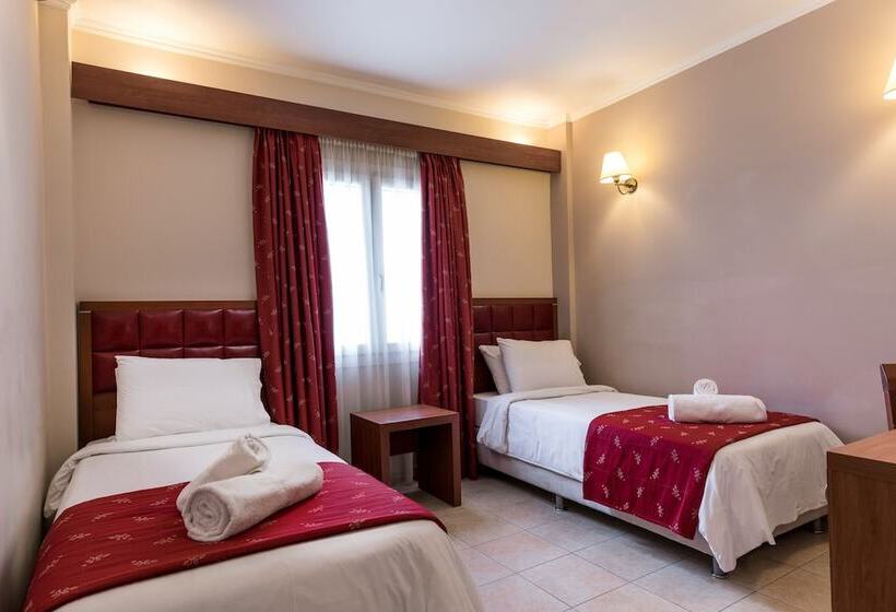 家庭间, Ariti Grand