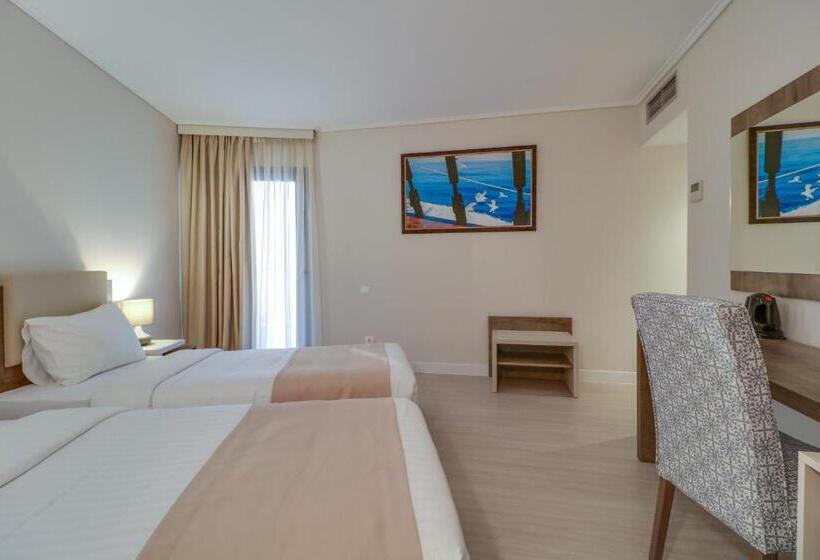 اتاق سوپریور با چشم‌انداز جانبی دریا, Palace Hotel Glyfada