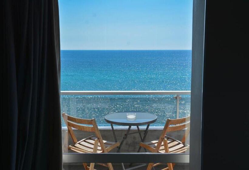 סוויטת ג'וניור נוף לים, Scorpios Sea Side