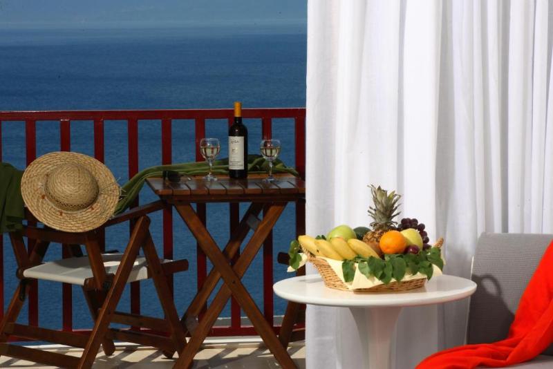 اتاق استاندارد با چشم‌انداز دریا, Skiathos Palace
