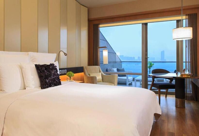 اتاق استاندارد اینتریور, Renaissance Hong Kong Harbour View