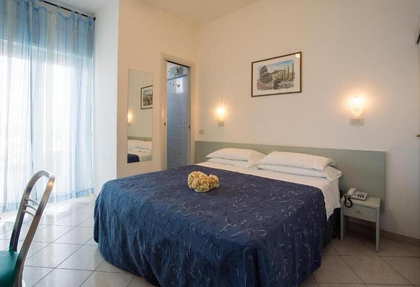 Quarto Estandar Vista Mar com Sacada, Lido