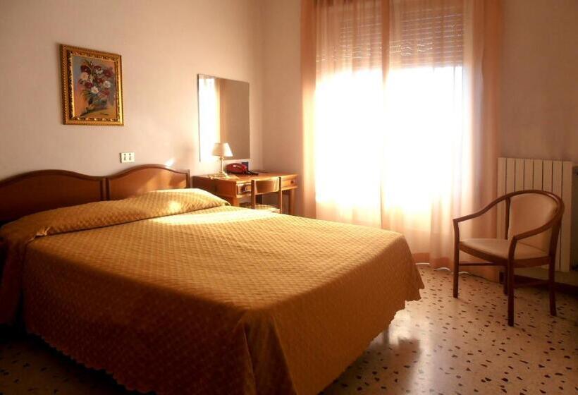 Standard-huone, San Gabriele