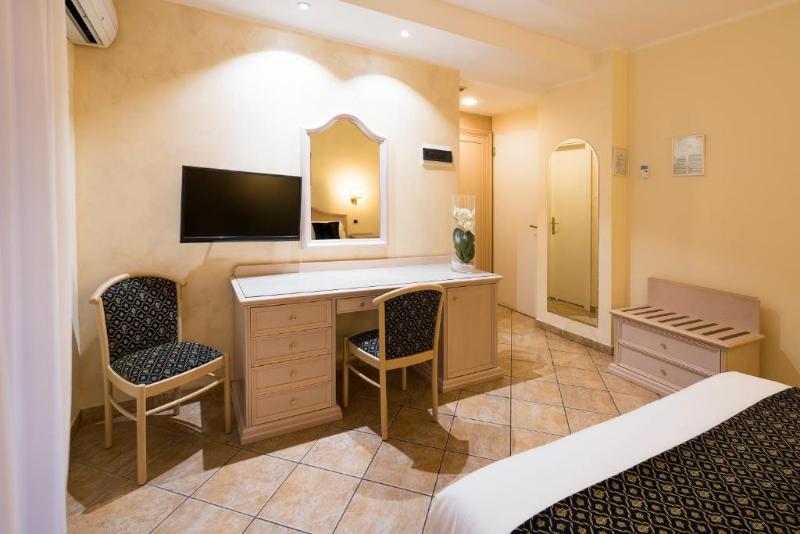 Номер Стандарт Трехместный, Sant Alphio Garden Hotel & Spa