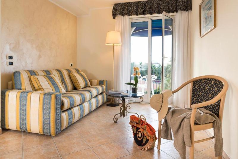 Полулюкс с Балконом, Sant Alphio Garden Hotel & Spa
