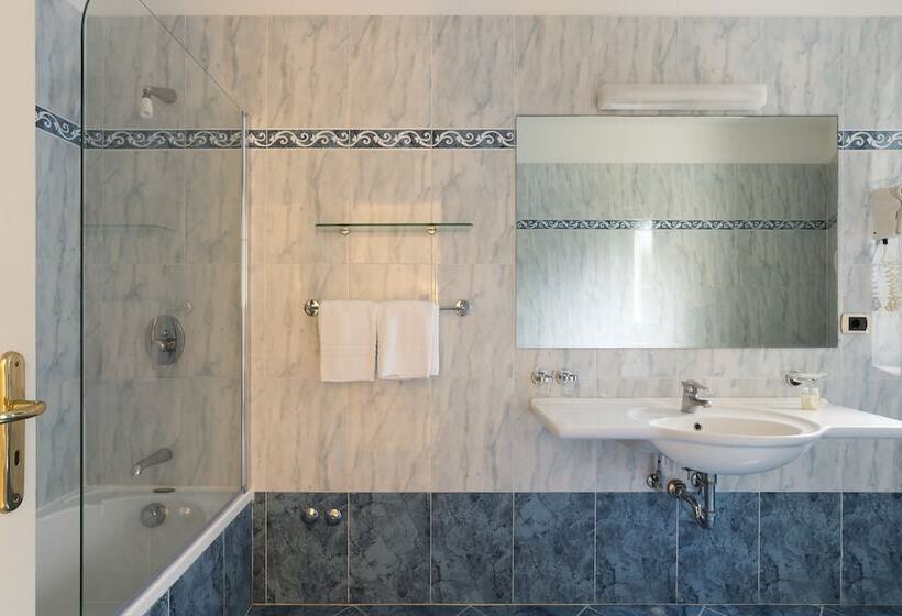 غرفة قياسية ثلاثية, Sant Alphio Garden Hotel & Spa