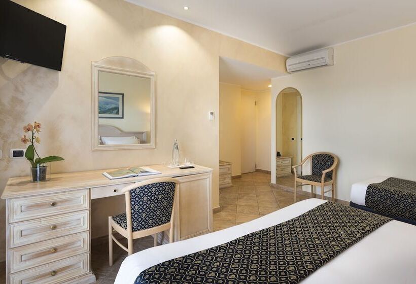 غرفة قياسية ثلاثية, Sant Alphio Garden Hotel & Spa