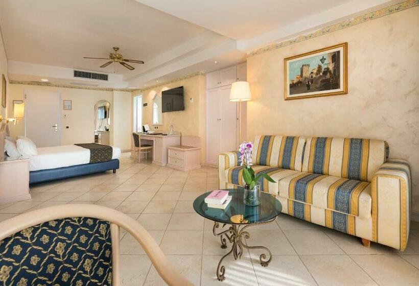 Люкс Вид на Море, Sant Alphio Garden Hotel & Spa