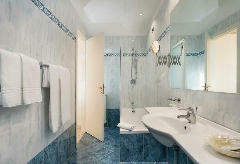 Люкс Вид на Море, Sant Alphio Garden Hotel & Spa