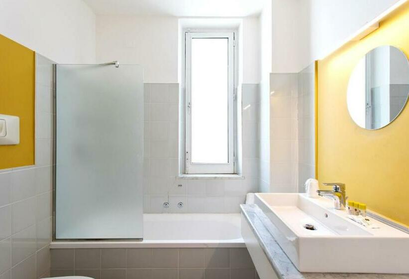 اتاق استاندارد با چشم‌انداز, B&B Hotel Palermo Quattro Canti