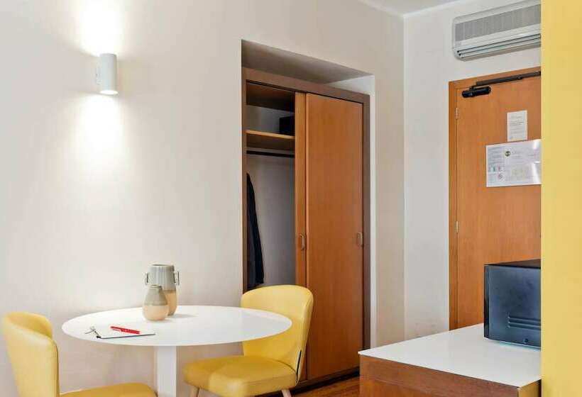 سوییت جونیور, B&B Hotel Palermo Quattro Canti