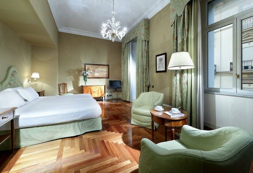 اتاق لوکس با چشم‌انداز دریا, Eurostars Hotel Excelsior