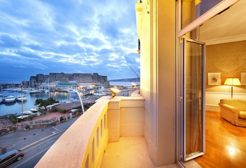 سوییت جونیور با چشم‌انداز دریا, Eurostars Hotel Excelsior