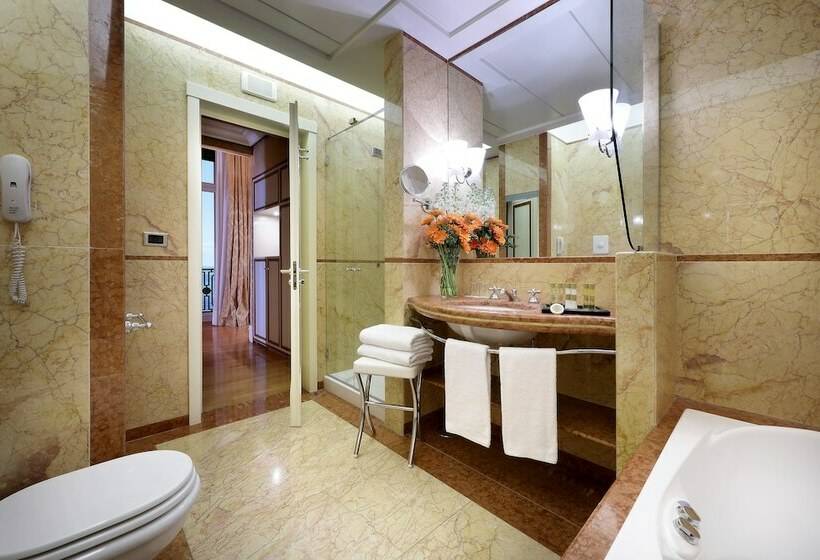 اتاق کلاسیک, Eurostars Hotel Excelsior