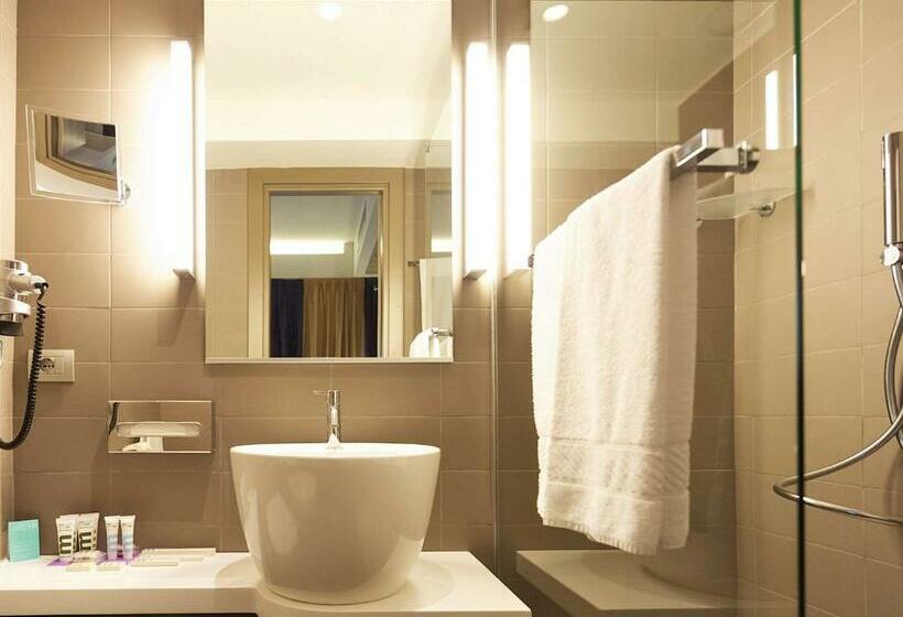 חדר יוקרתי, Mercure Roma Centro Colosseo