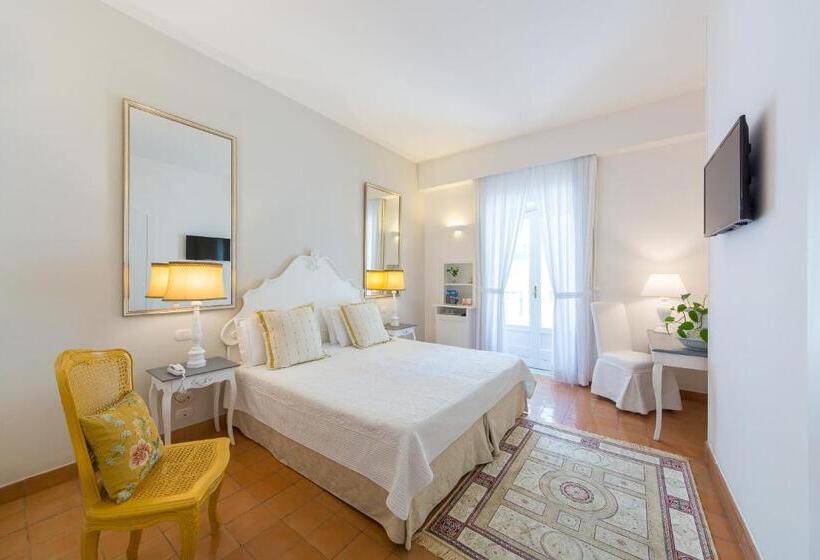 اتاق راحتی سه تخته, Villa Romana Hotel & Spa