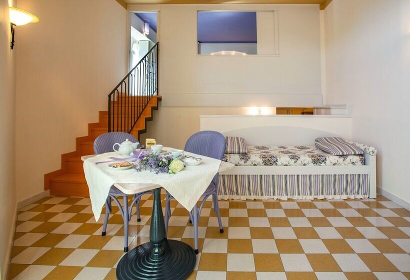 Люкс Дюплекс, Bellavista Lakefront Hotel & Apartments