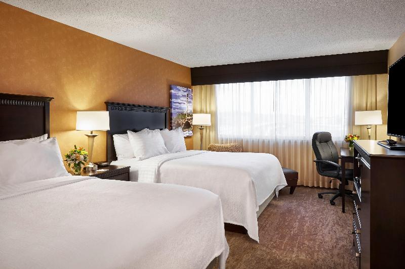 اتاق استاندارد چهار تخته با چشم‌انداز دریا, Grand Hotel Excelsior