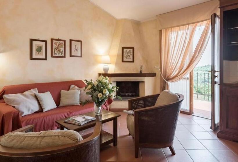 Люкс с Балконом, Antico Casale Di Scansano Resort
