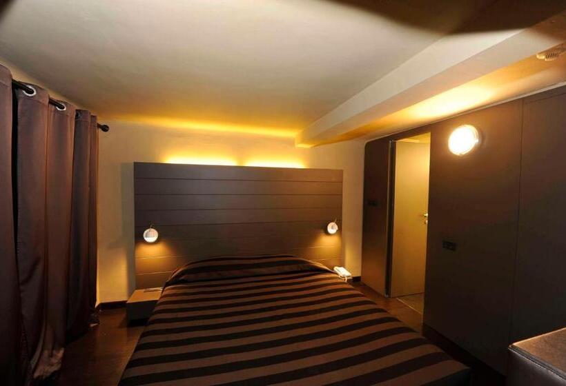 سوییت, Art Hotel Boston