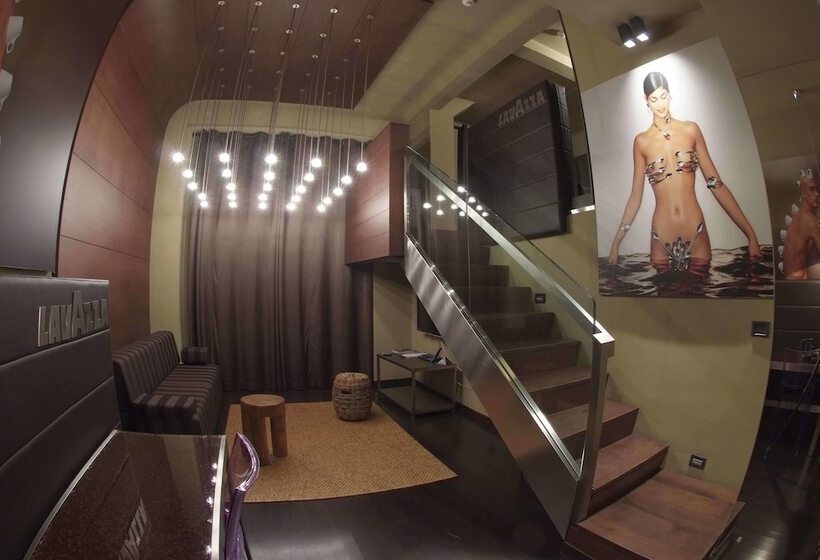 سوییت, Art Hotel Boston
