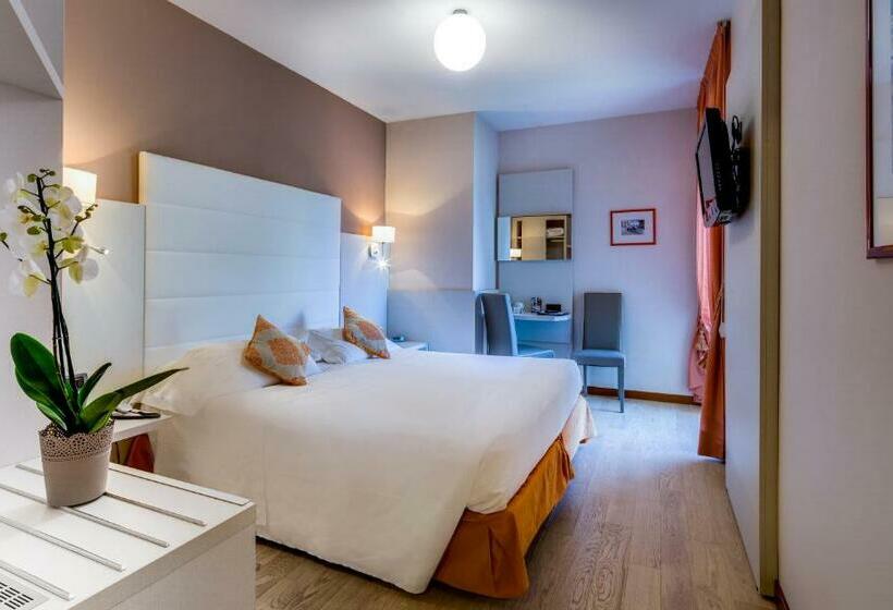 Номер Стандарт Боковой Вид на Море, Best Western Regina Elena