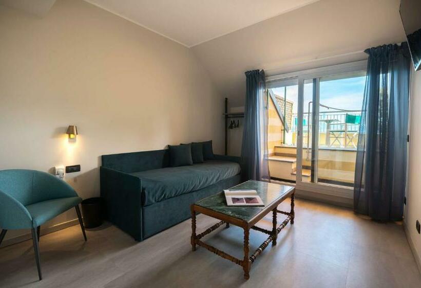 سوئیت 2 خوابه, Best Western Regina Elena