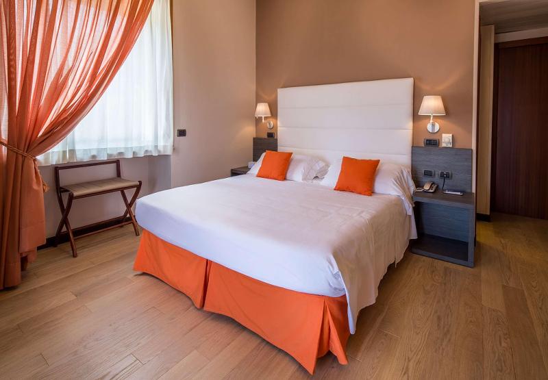 Трехместный Номер Deluxe Вид на Море, Best Western Regina Elena