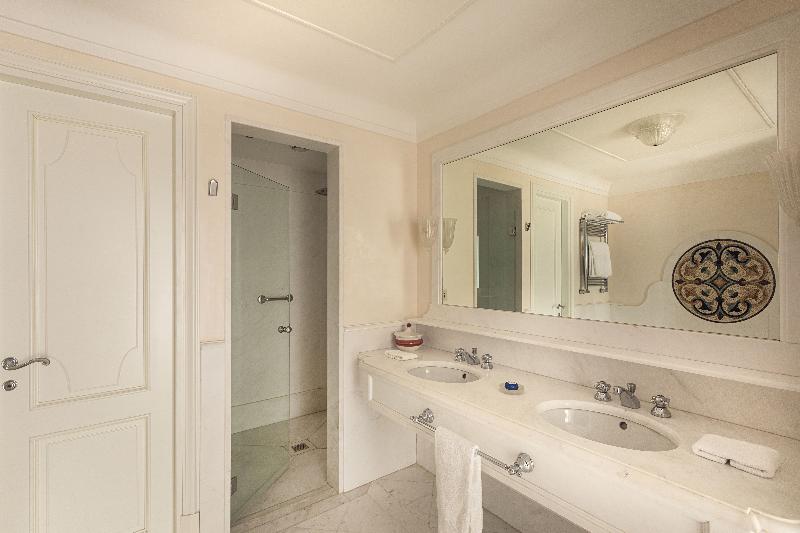 سوییت جونیور با چشم‌انداز دریاچه, Hotel Cipriani, A Belmond Hotel, Venice