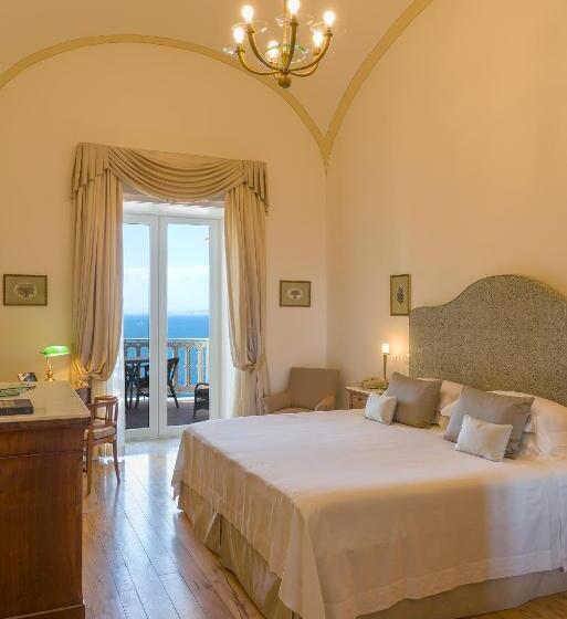 Номер Deluxe Вид на Море, Grand Hotel Excelsior Vittoria