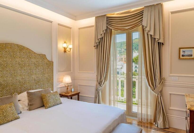 Полулюкс Вид на Сад, Grand Hotel Excelsior Vittoria