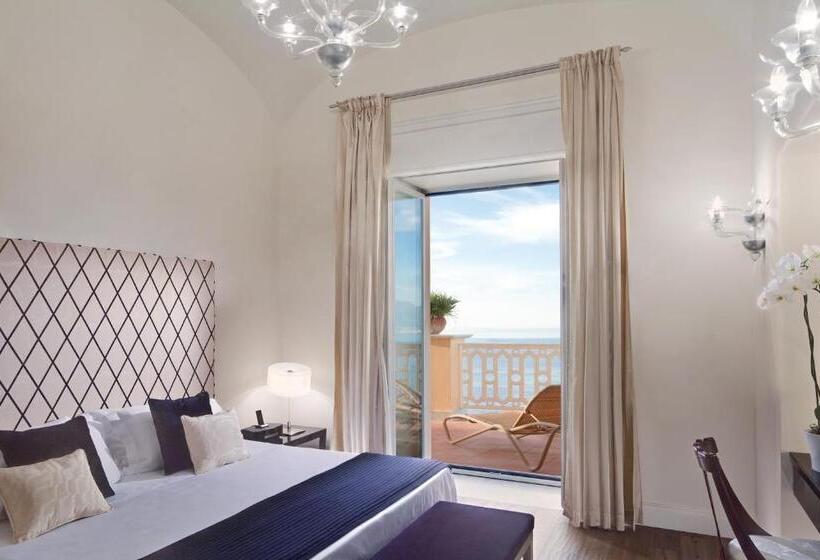 Люкс с Террасой, Grand Hotel Excelsior Vittoria