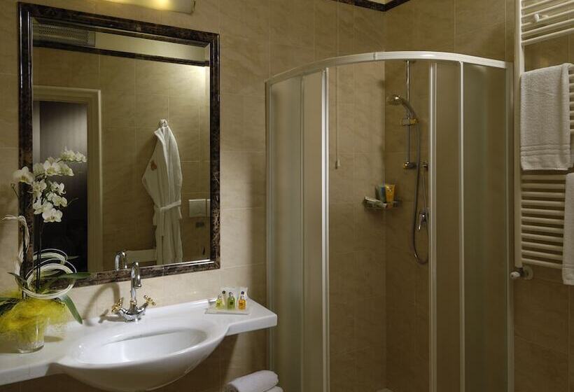 اتاق کلاسیک, Grand Hotel Royal