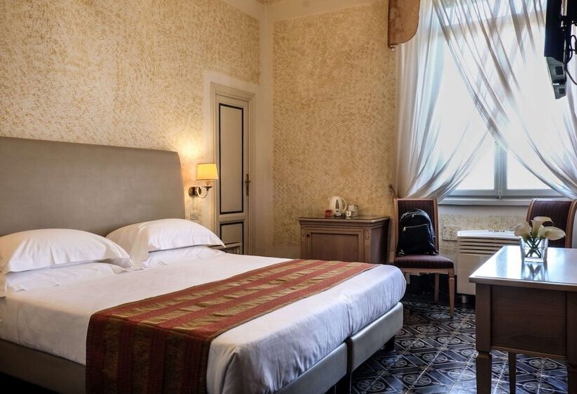 اتاق کلاسیک, Grand Hotel Royal