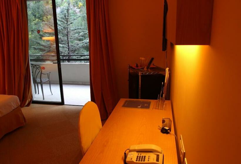 Семейный Номер, Hilton Sorrento Palace
