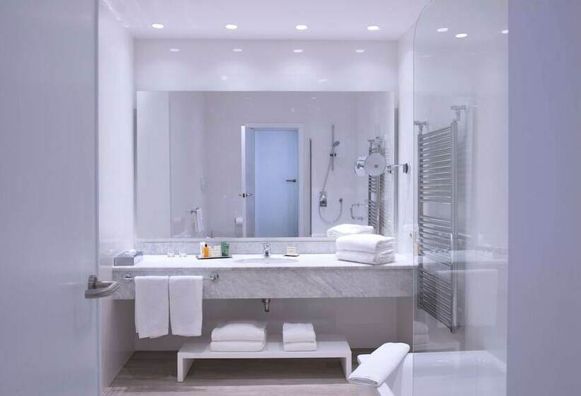 Четырехместный Номер Superior, Hilton Sorrento Palace
